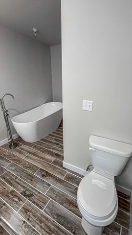 1690 W US Highway 70, Plainview, TX 79072