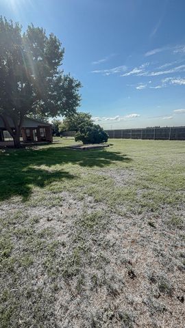 1690 W US Highway 70, Plainview, TX 79072