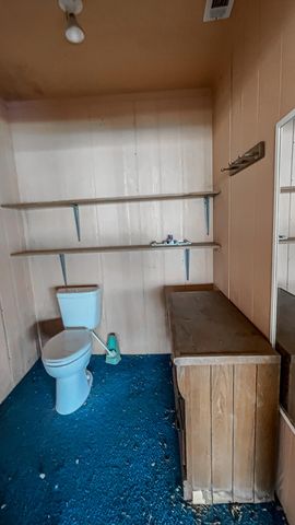 1690 W US Highway 70, Plainview, TX 79072