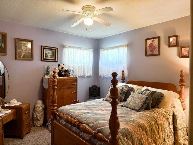 909 N Washington Street, Marion, IL 62959