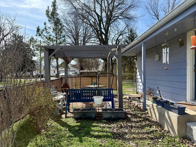 909 N Washington Street, Marion, IL 62959