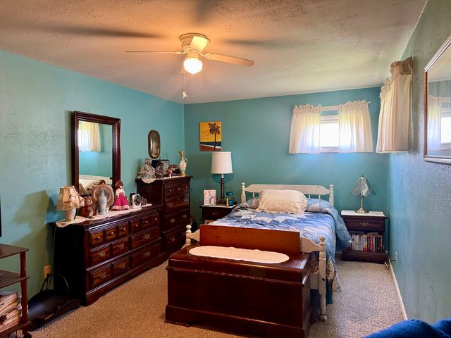 909 N Washington Street, Marion, IL 62959