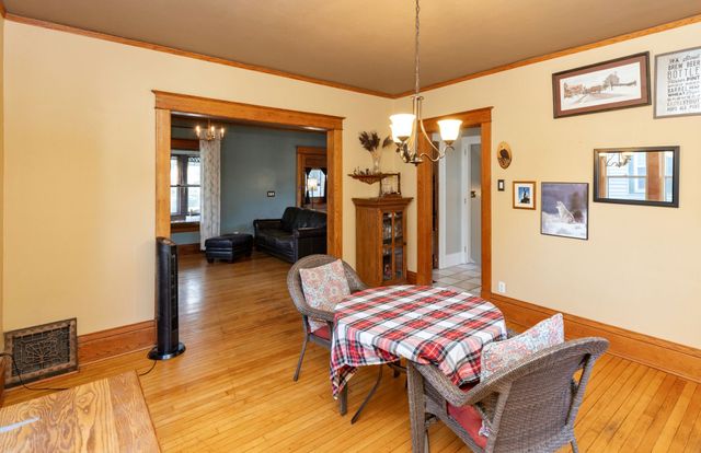918 39th Street, Des Moines, IA 50312
