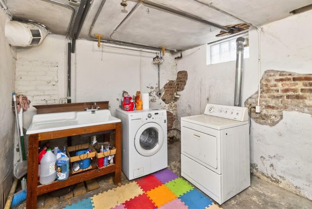 918 39th Street, Des Moines, IA 50312