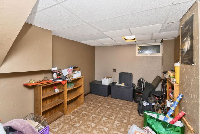 918 39th Street, Des Moines, IA 50312