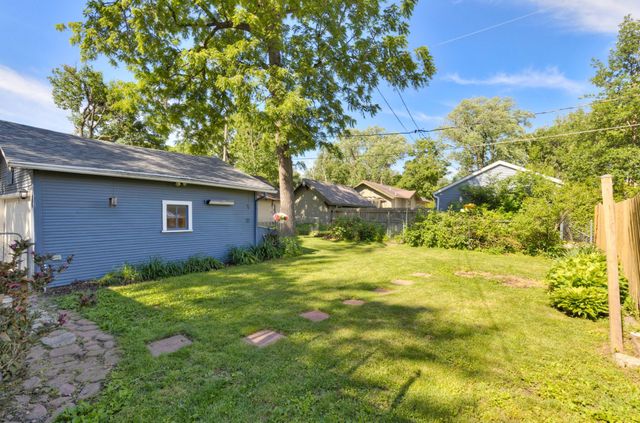 918 39th Street, Des Moines, IA 50312