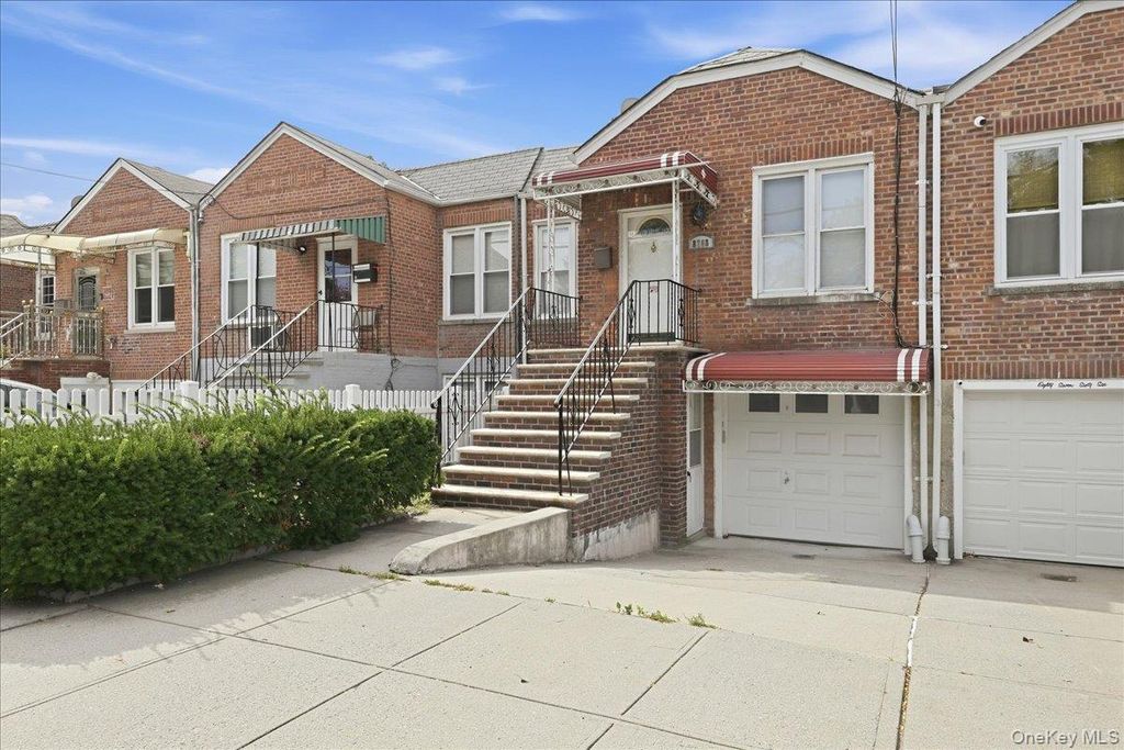 87-68 Little Neck Parkway, Floral Park, NY 11001 — photo 3
