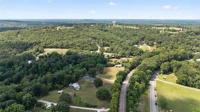 18582 Highway 127, Garfield, AR 72732