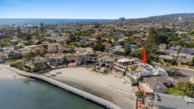 1053 E Briarfield Dr, San Diego, CA 92109