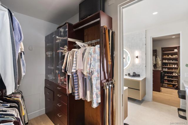 1053 E Briarfield Dr, San Diego, CA 92109