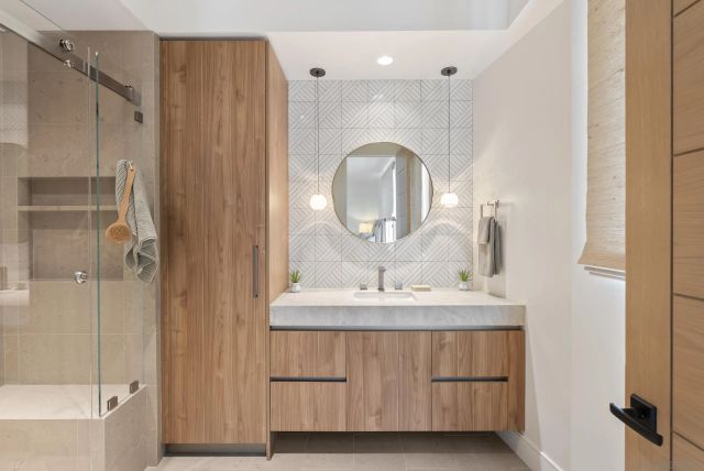 1053 E Briarfield Dr, San Diego, CA 92109