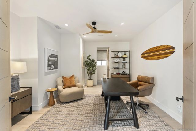 1053 E Briarfield Dr, San Diego, CA 92109