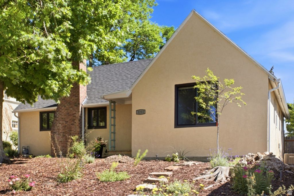 1222 E 900 S, Salt Lake City, UT 84105