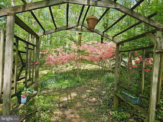 13437 BRISTOW RD, Nokesville, VA 20181