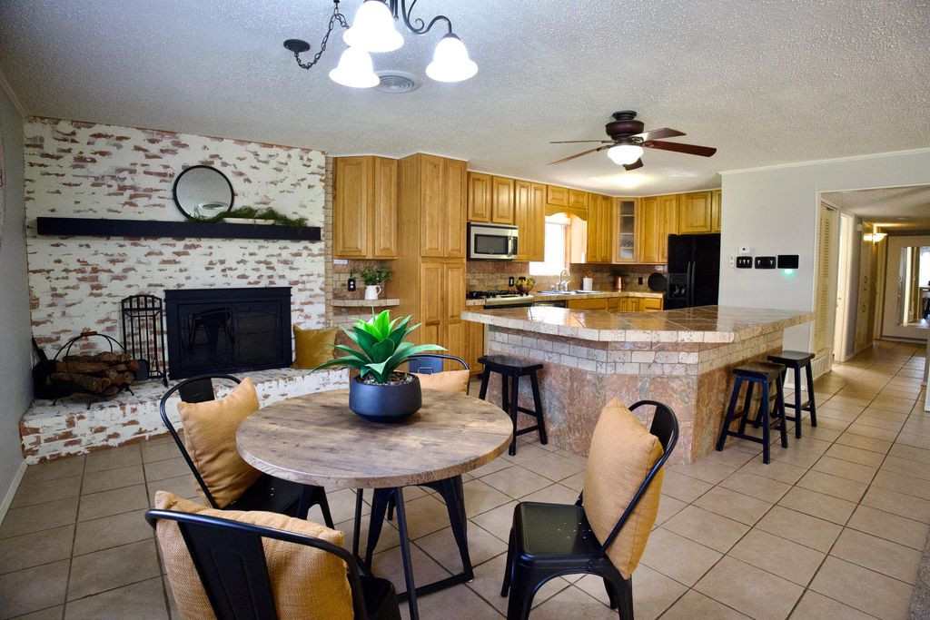Image 10 of property listing at 2724 Lsu Avenue, San Angelo, TX 76904