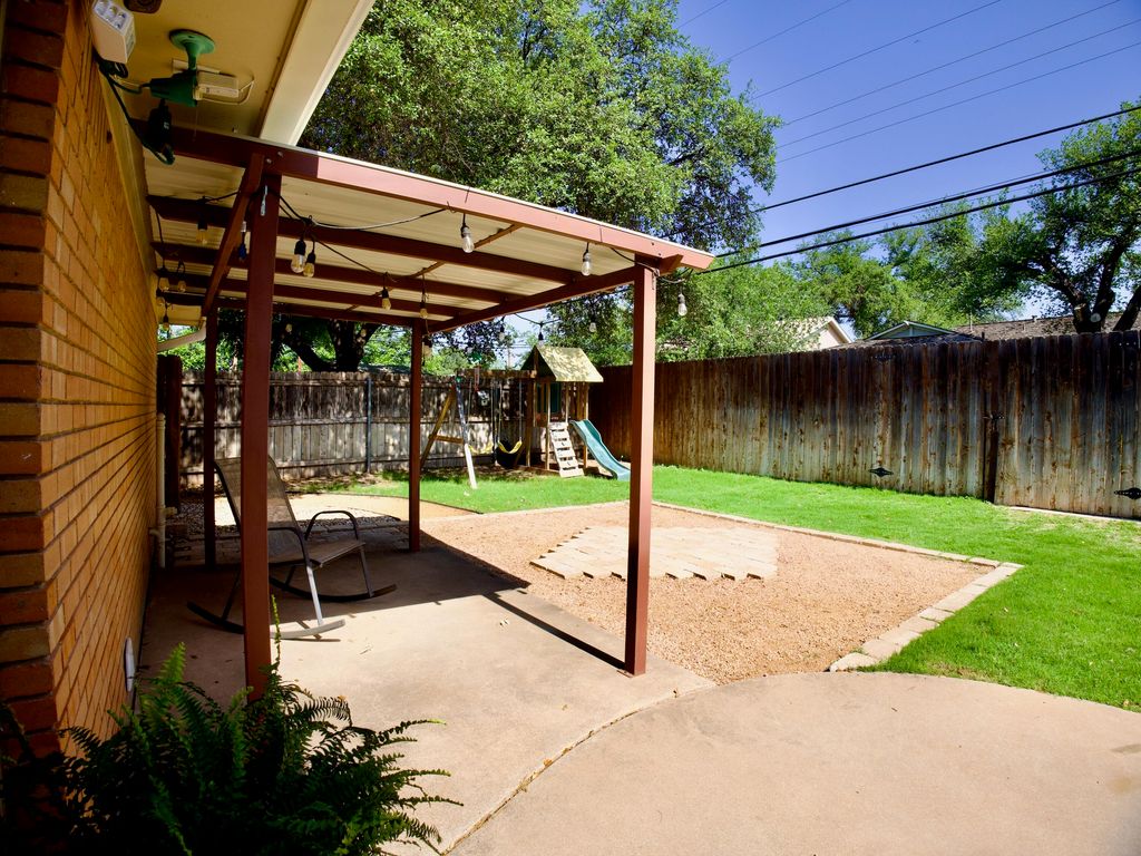 Image 27 of property listing at 2724 Lsu Avenue, San Angelo, TX 76904