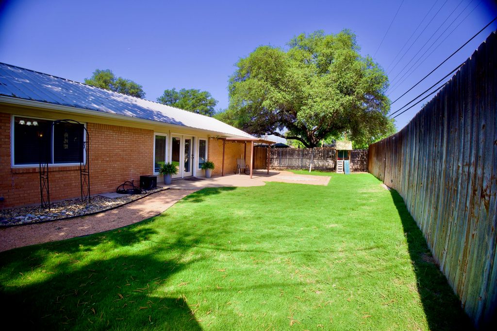 Image 32 of property listing at 2724 Lsu Avenue, San Angelo, TX 76904