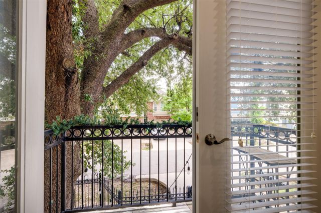 5306 Nolda Street A, Houston, TX 77007