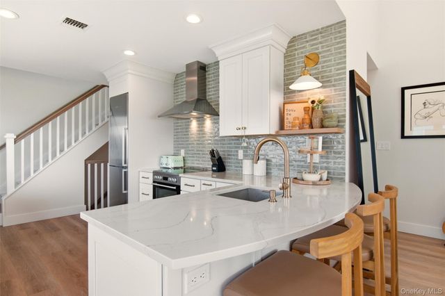 2460 Shipyard Lane 5G2, East Marion, NY 11939