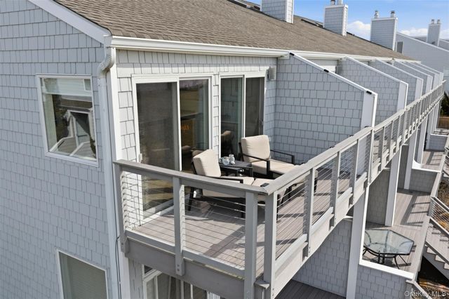 2460 Shipyard Lane 5G2, East Marion, NY 11939