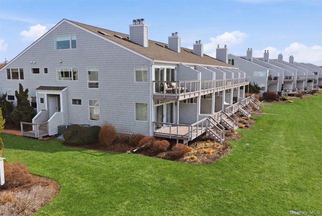 2460 Shipyard Lane 5G2, East Marion, NY 11939