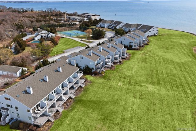 2460 Shipyard Lane 5G2, East Marion, NY 11939