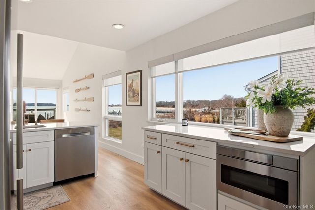 2460 Shipyard Lane 5G2, East Marion, NY 11939