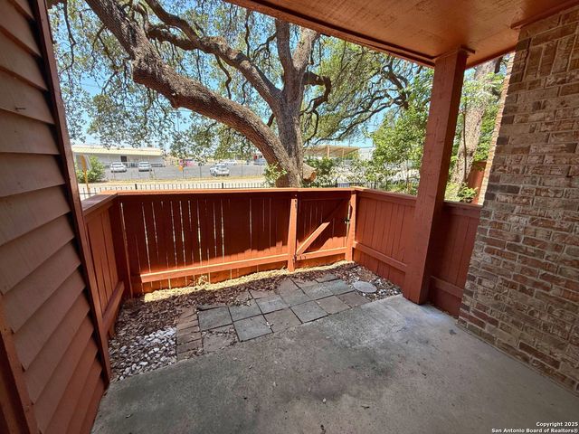 13018 Heimer Rd Apt 805, San Antonio, TX 78216