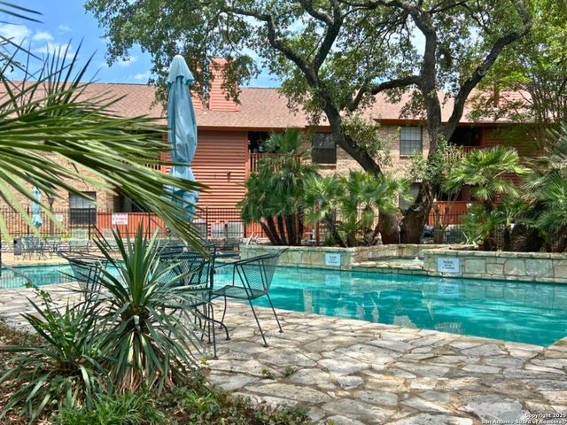 13018 Heimer Rd Apt 805, San Antonio, TX 78216