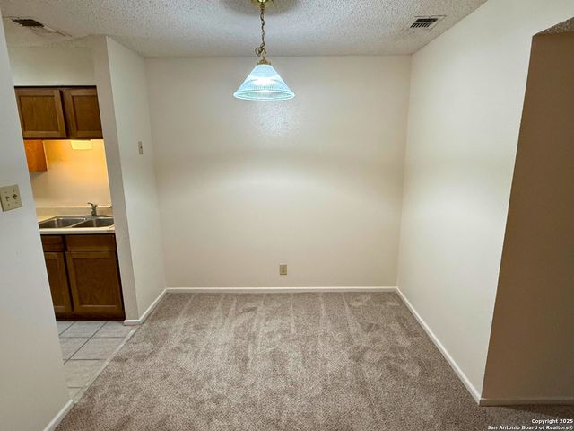 13018 Heimer Rd Apt 805, San Antonio, TX 78216