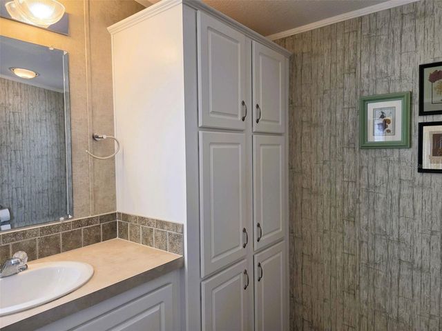 3324 OVERCUP OAK TERRACE, Sarasota, FL 34237