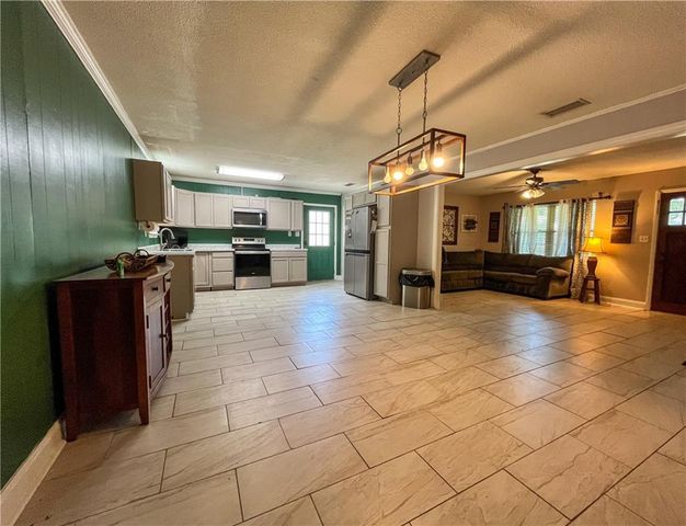 1031 Martha Alleyn Drive, Saraland, AL 36571