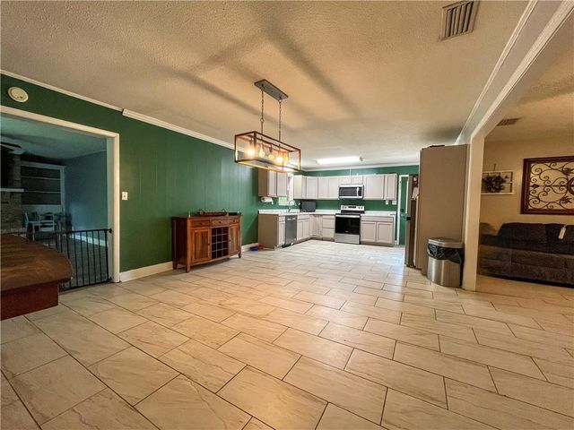 1031 Martha Alleyn Drive, Saraland, AL 36571