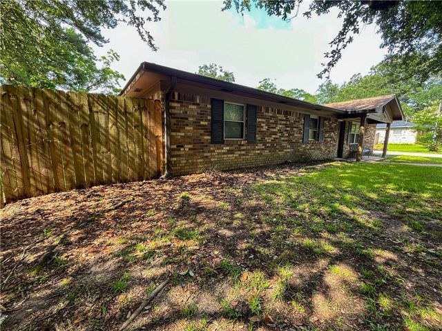 1031 Martha Alleyn Drive, Saraland, AL 36571