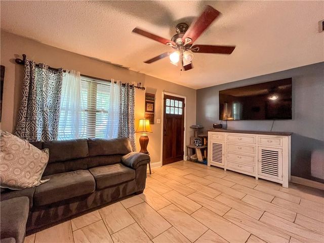 1031 Martha Alleyn Drive, Saraland, AL 36571