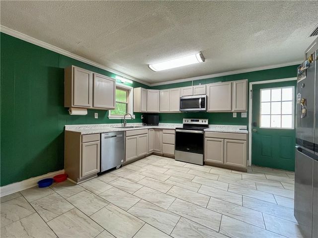1031 Martha Alleyn Drive, Saraland, AL 36571