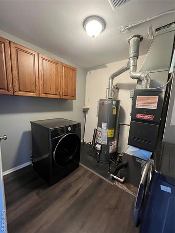 19461 Inkster Road, Livonia, MI 48152