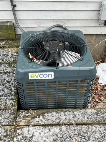 19461 Inkster Road, Livonia, MI 48152