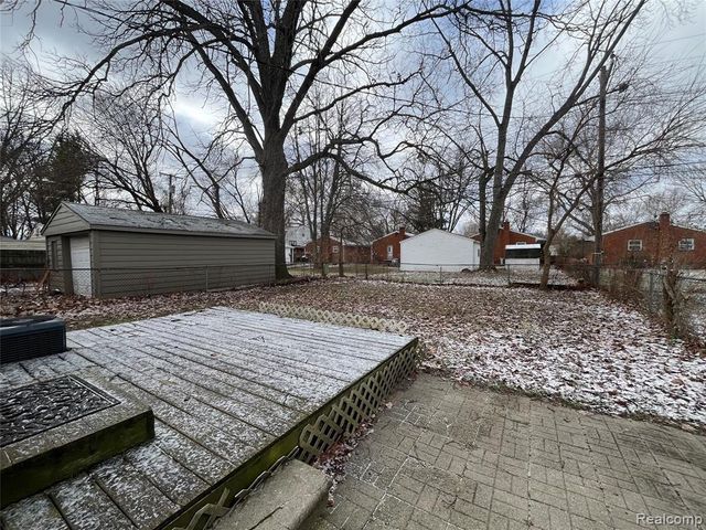 19461 Inkster Road, Livonia, MI 48152