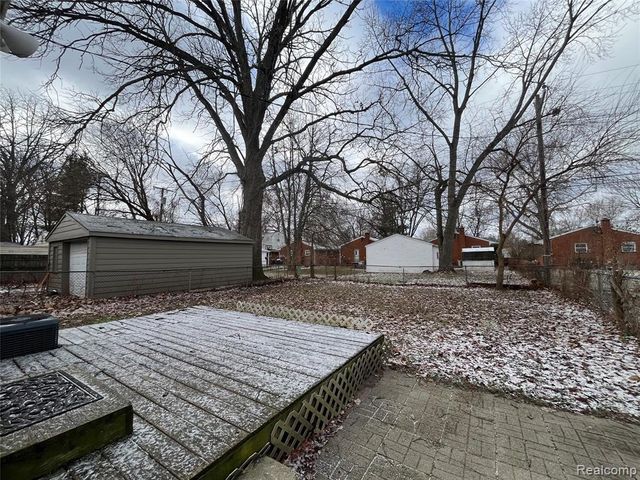 19461 Inkster Road, Livonia, MI 48152