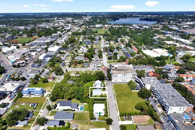 462 W LYMAN AVENUE, Winter Park, FL 32789