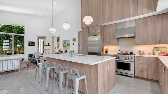462 W LYMAN AVENUE, Winter Park, FL 32789