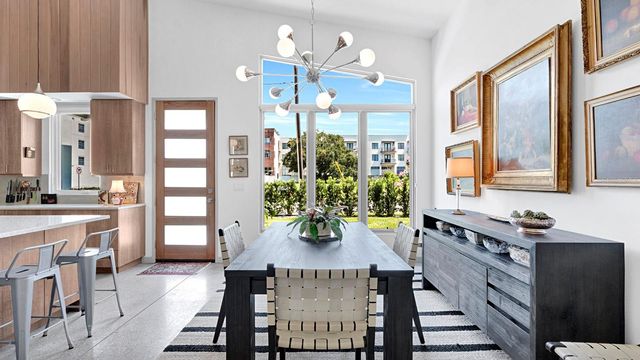 462 W LYMAN AVENUE, Winter Park, FL 32789