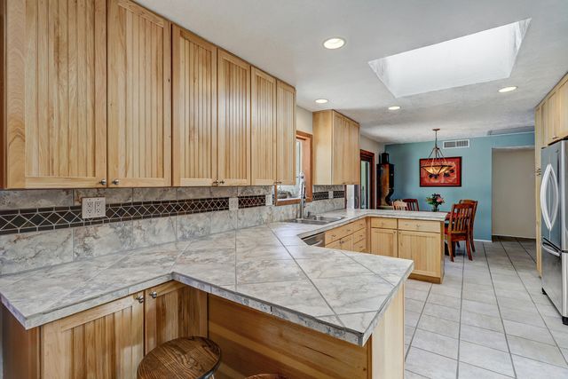 12249 Victoria Falls Drive NE, Albuquerque, NM 87111