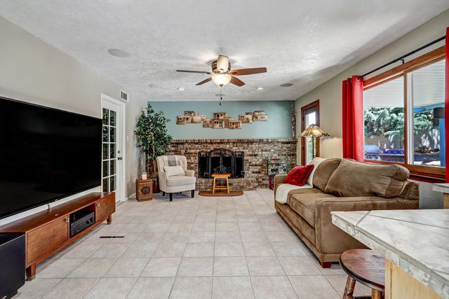 12249 Victoria Falls Drive NE, Albuquerque, NM 87111