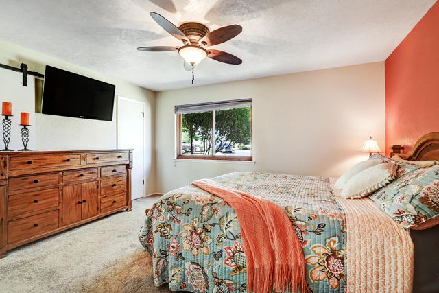 12249 Victoria Falls Drive NE, Albuquerque, NM 87111