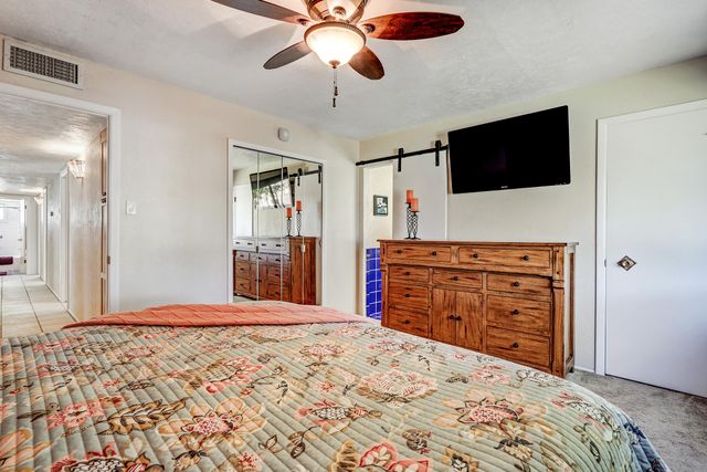 12249 Victoria Falls Drive NE, Albuquerque, NM 87111