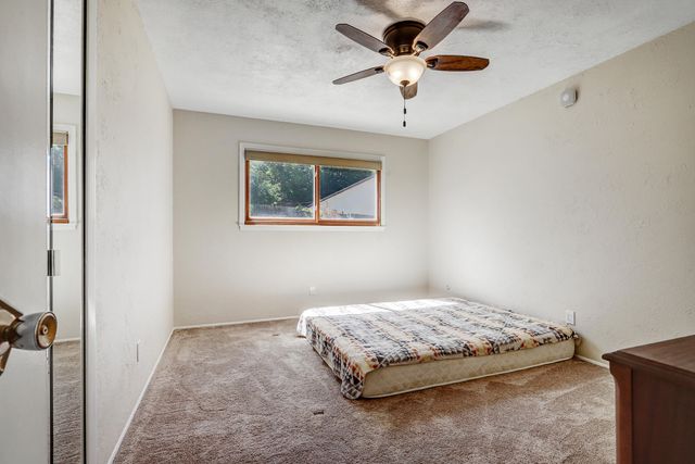12249 Victoria Falls Drive NE, Albuquerque, NM 87111