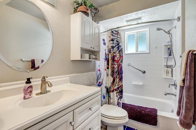 12249 Victoria Falls Drive NE, Albuquerque, NM 87111