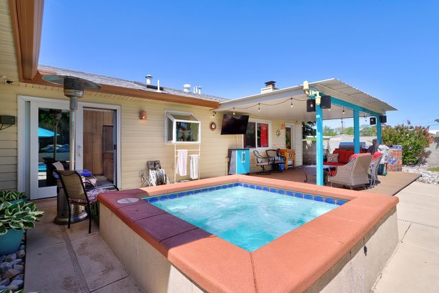 12249 Victoria Falls Drive NE, Albuquerque, NM 87111